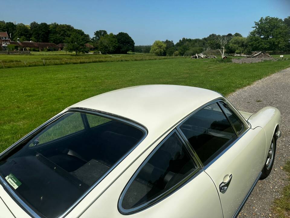 Image 13/44 of Porsche 912 (1968)