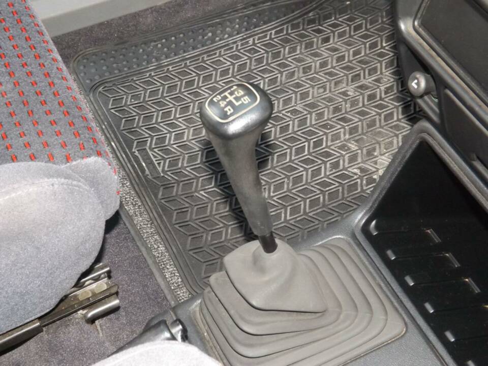 Bild 39/50 von Ford Escort turbo RS (1987)