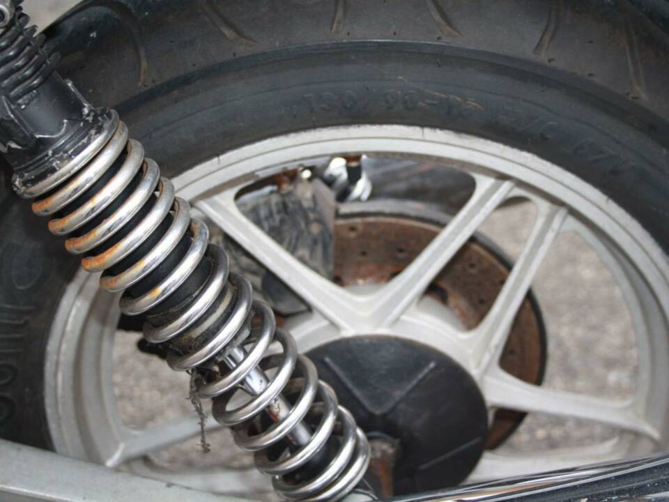 Image 34/50 de Moto Guzzi DUMMY (1984)