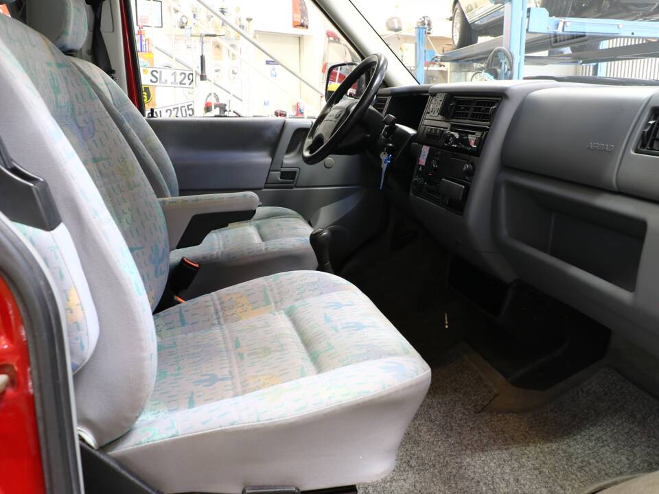 Bild 18/47 von Volkswagen T4 California 2.5 (1995)