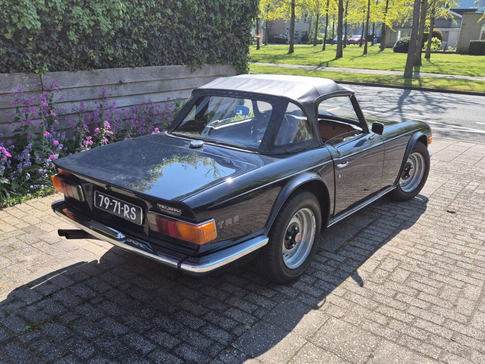 Image 9/100 of Triumph TR 6 PI (1971)