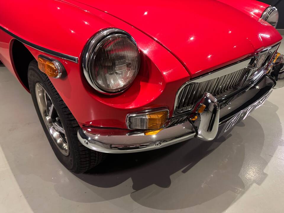 Imagen 15/49 de MG MGB (1977)