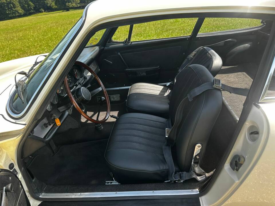 Image 28/44 of Porsche 912 (1968)