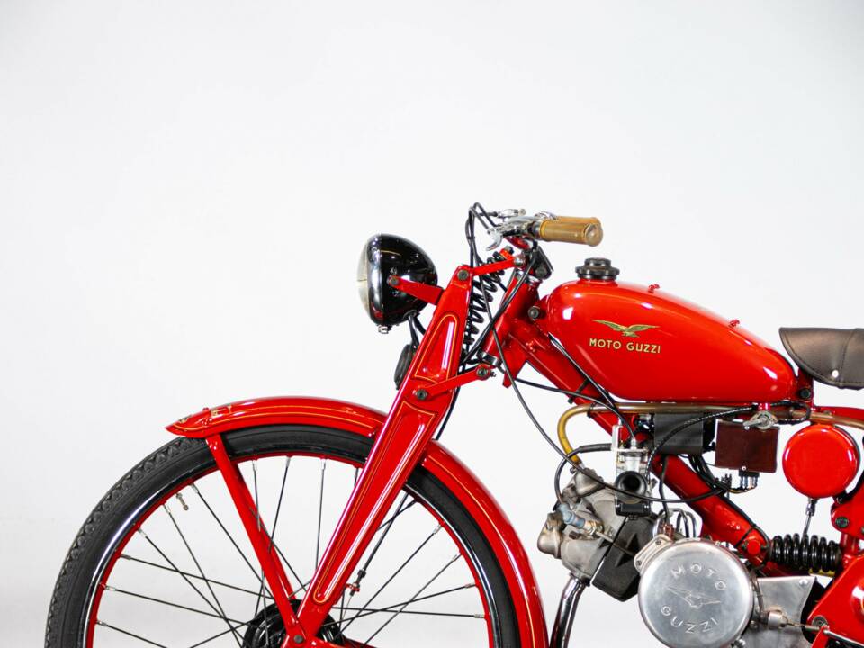 Imagen 21/50 de Moto Guzzi DUMMY (1957)