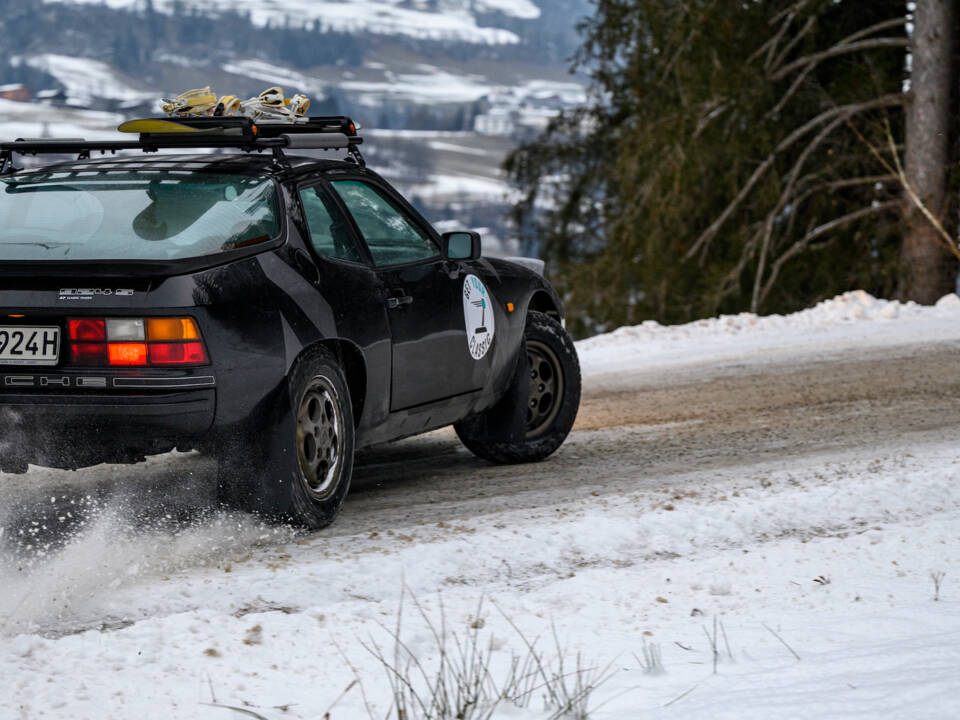 Image 2/44 of Porsche 924 S (1986)