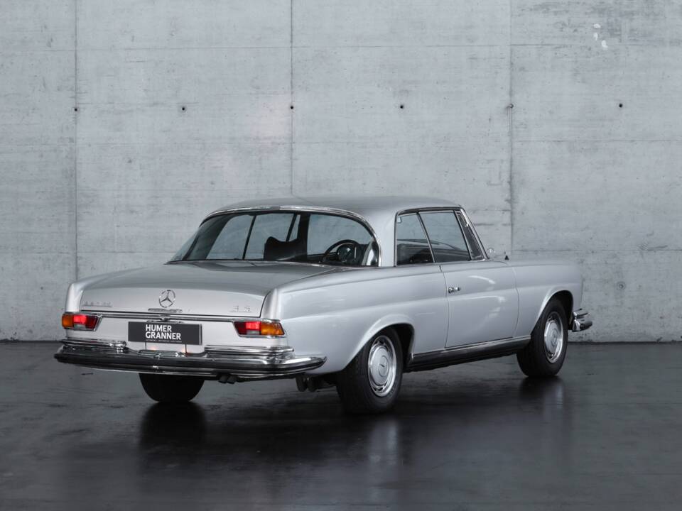 Image 10/49 de Mercedes-Benz 280 SE (1970)