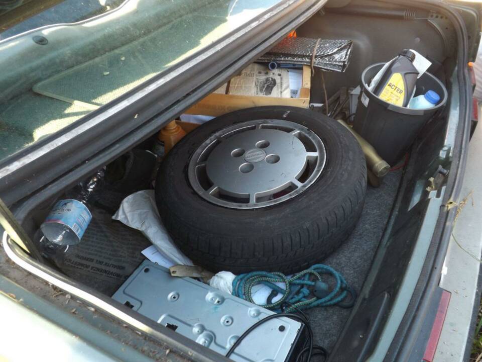 Immagine 12/50 di Volvo 360 GLE (1986)