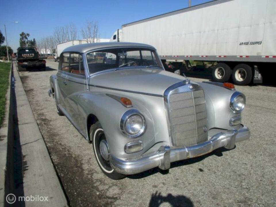 Image 6/36 of Mercedes-Benz 300 d (1958)