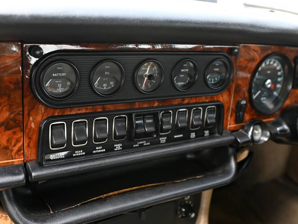 Afbeelding 11/21 van Daimler Double Six Vanden Plas (1973)