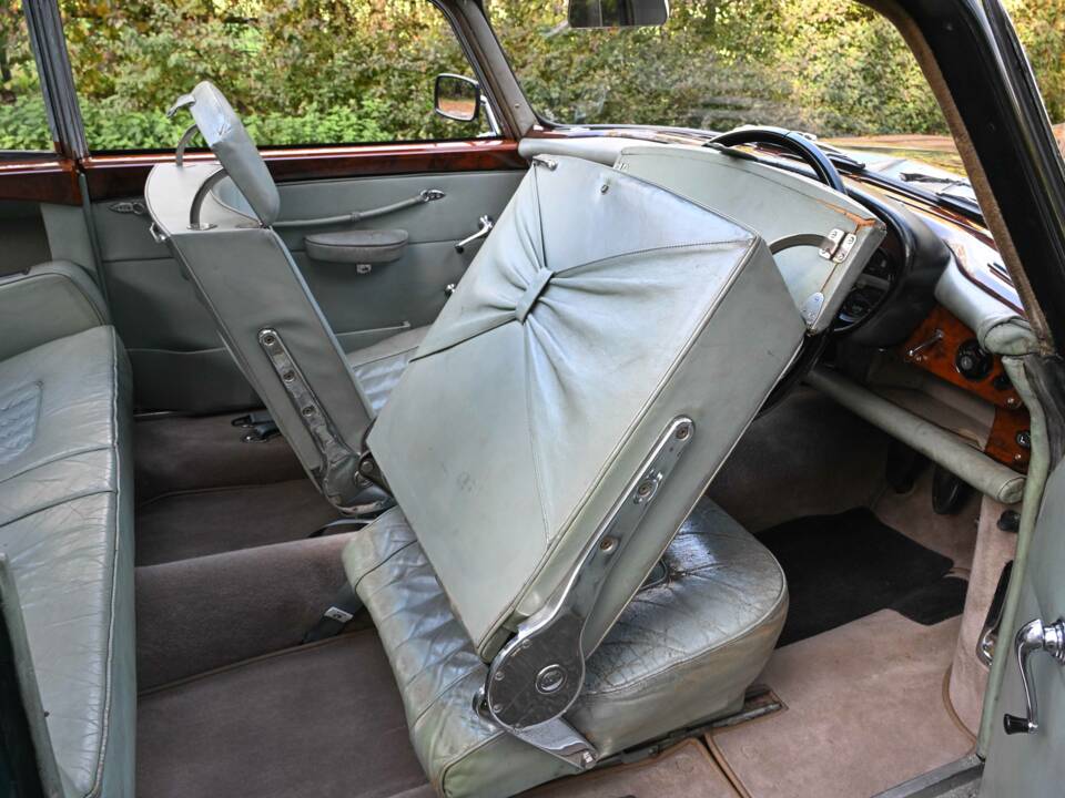 Bild 35/50 von Bristol 406 (1960)