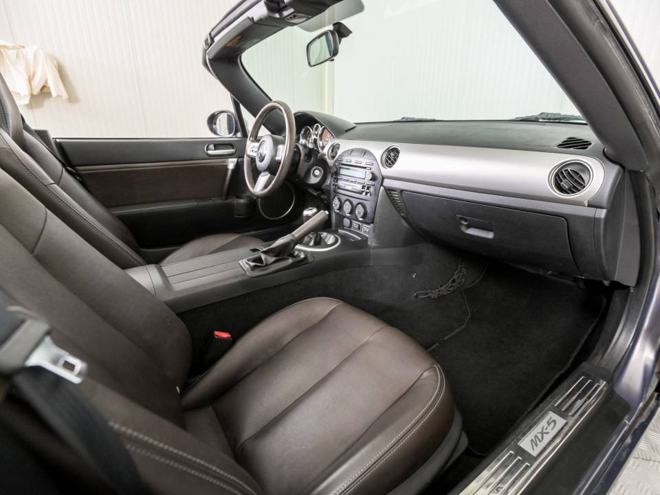 Bild 9/50 von Mazda MX-5 1.8 (2008)