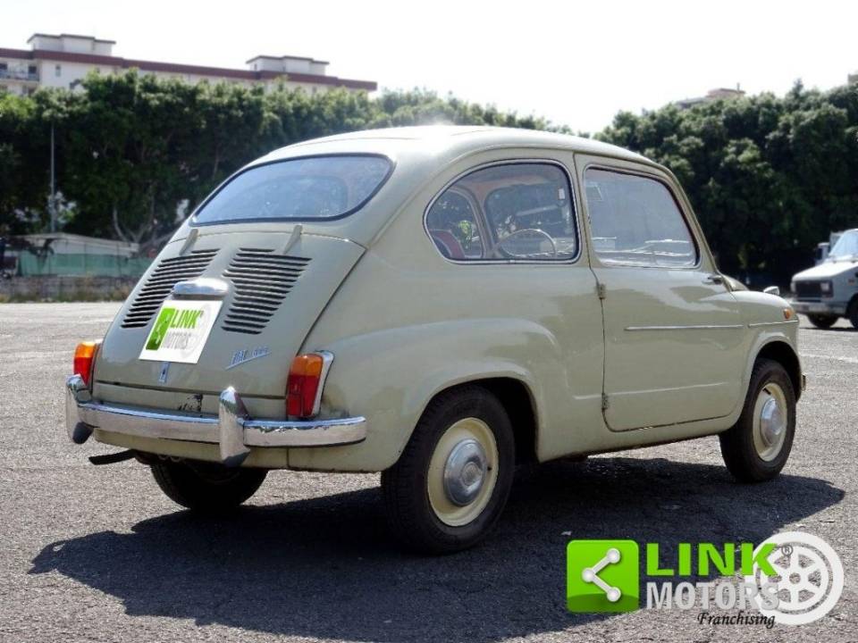 Image 4/10 de FIAT 600 (1958)