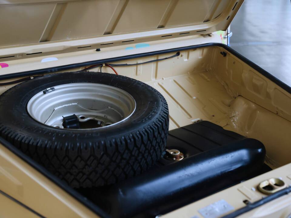 Image 32/47 of Volkswagen Thing 1500 (1981)