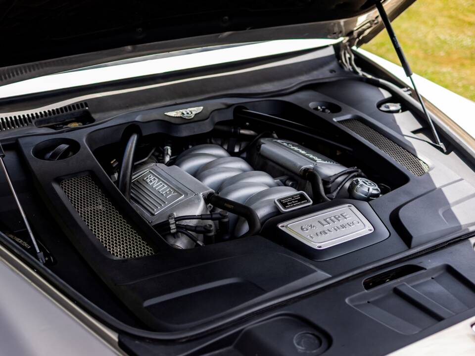 Bild 6/50 von Bentley Mulsanne (2011)