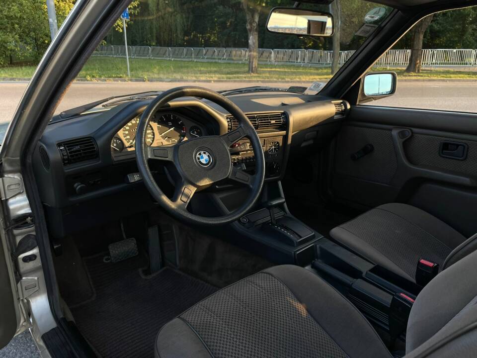 Imagen 9/21 de BMW 325e (1985)
