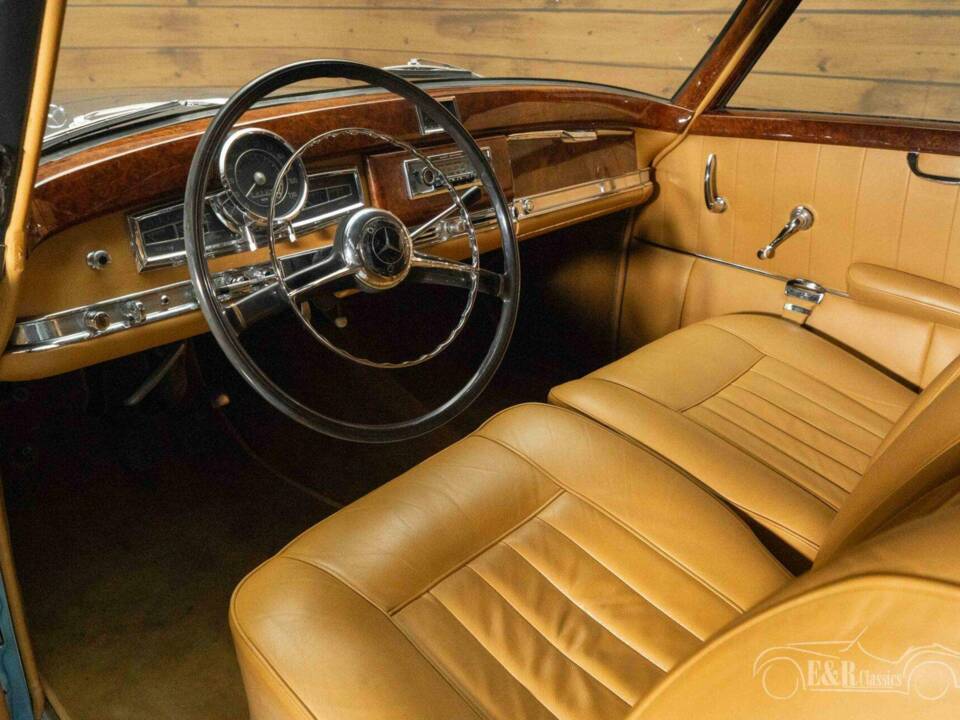 Image 13/31 of Mercedes-Benz 300 S (1953)