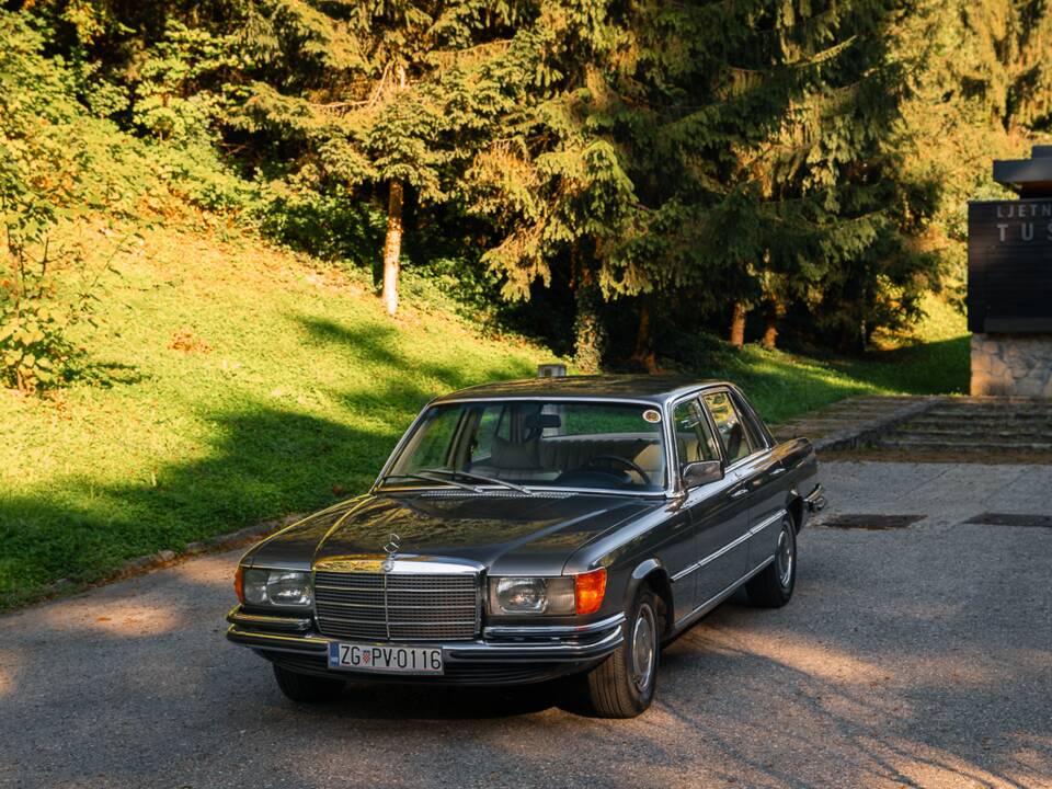 Bild 13/105 von Mercedes-Benz 280 S (1972)