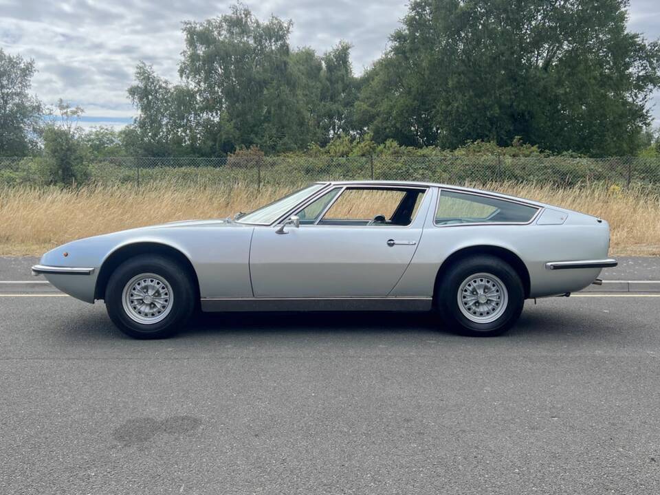 Image 7/8 de Maserati Indy 4700 (1969)