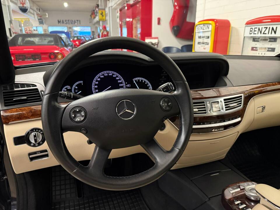 Image 9/18 of Mercedes-Benz S 450 4MATIC (2007)