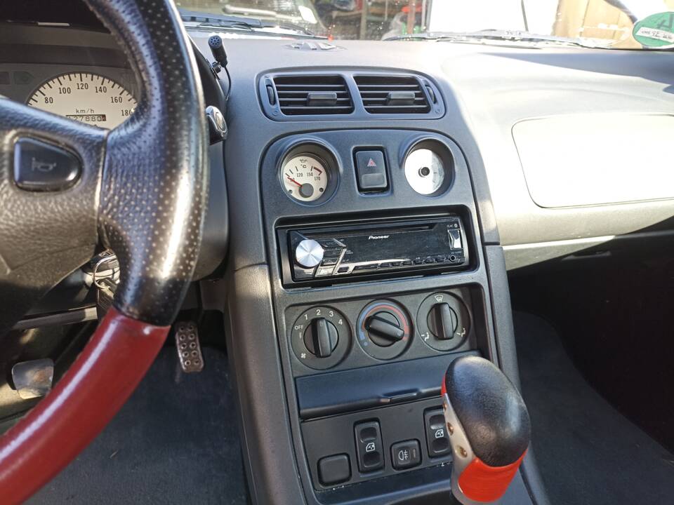 Bild 12/16 von MG F 1.8i (1999)