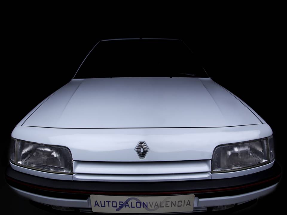 Imagen 21/29 de Renault R 21 TXI (1992)