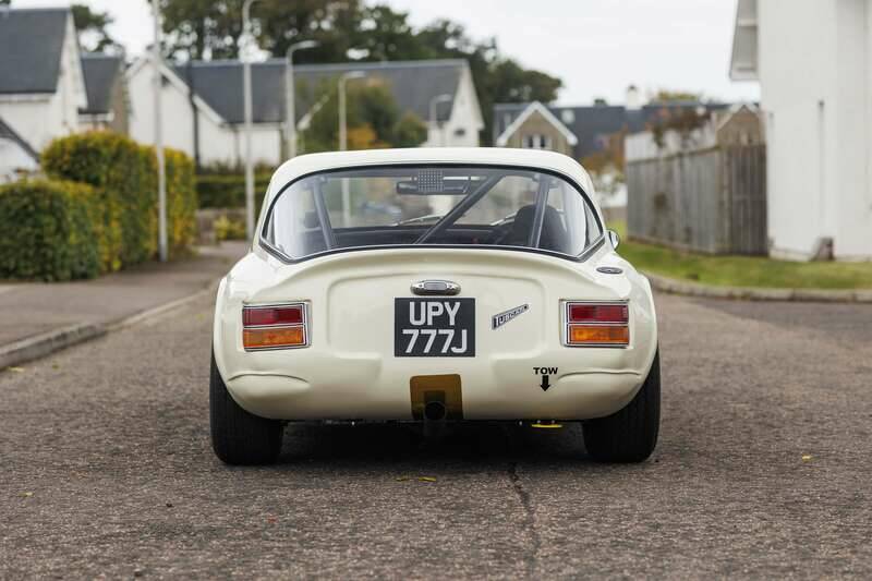 Image 7/50 of TVR Tuscan V8 (1970)