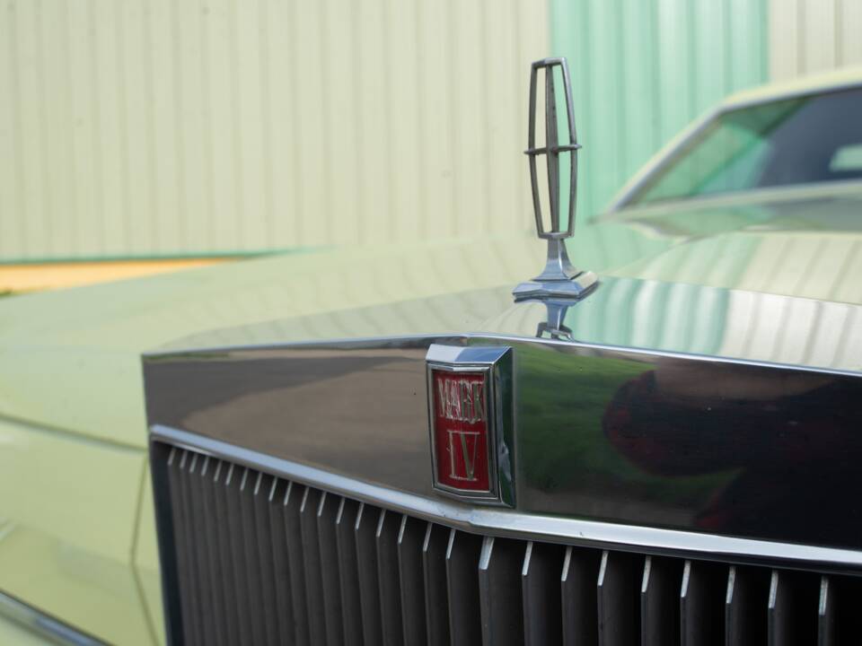 Bild 21/34 von Lincoln Continental Mark IV (1975)