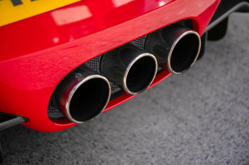 Image 49/50 of Ferrari 458 Italia (2012)