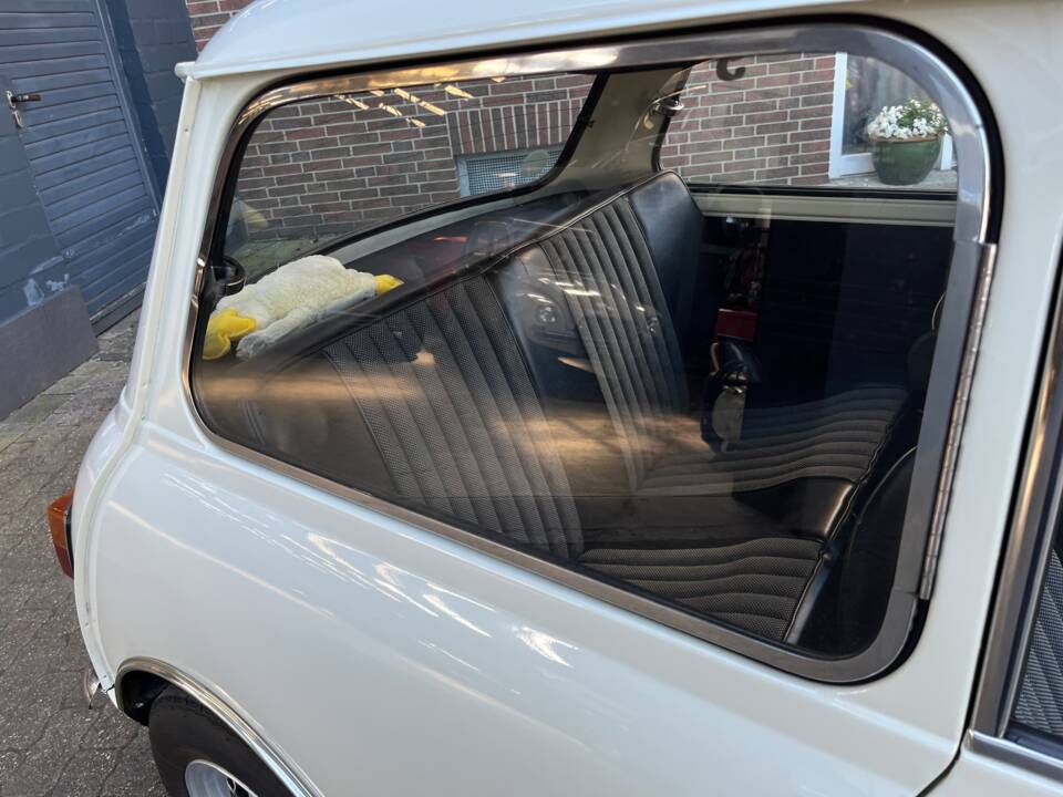 Bild 78/90 von Innocenti Mini 1001 Export (1975)