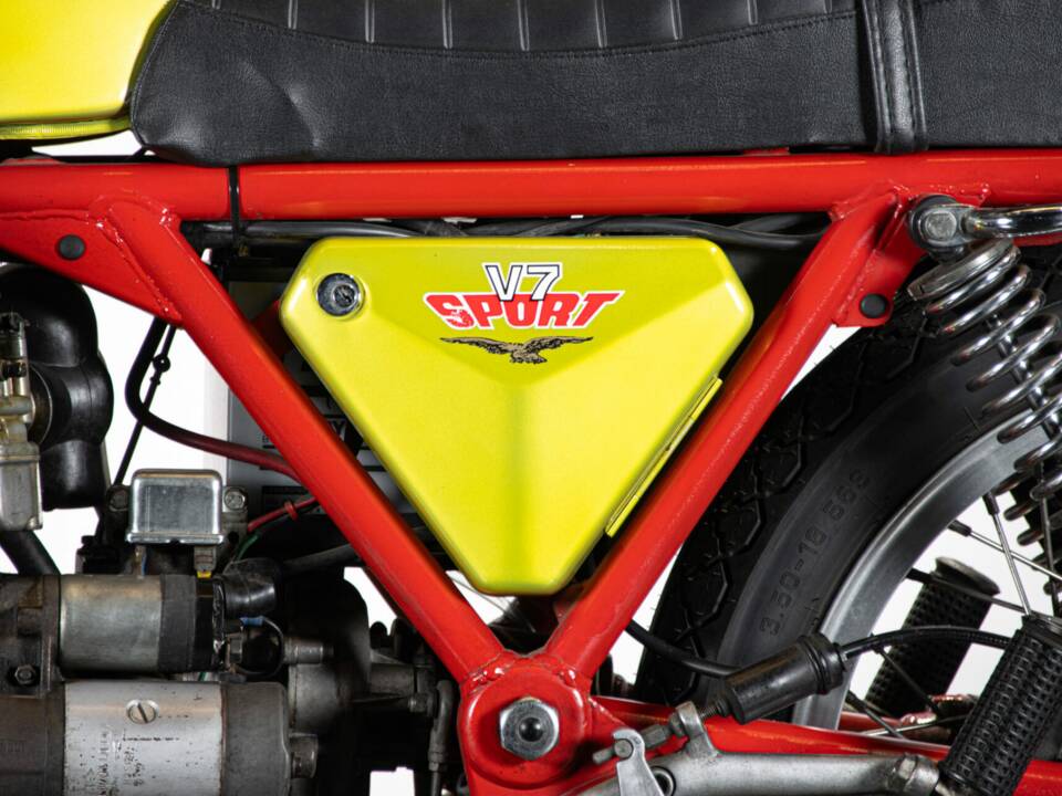 Imagen 20/50 de Moto Guzzi V7 Sport (1972)