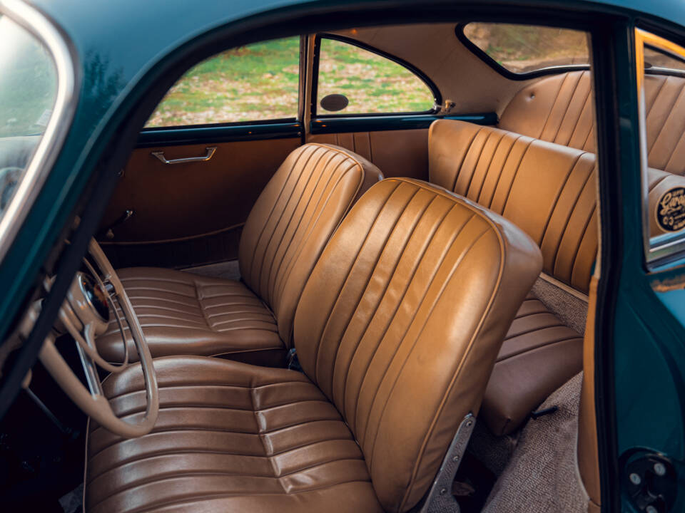 Image 37/80 of Porsche 356 A 1600 (1958)