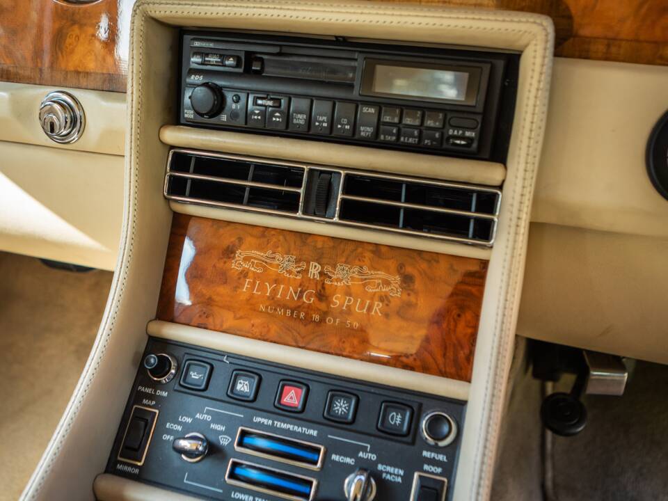 Imagen 13/24 de Rolls-Royce Flying Spur (1994)