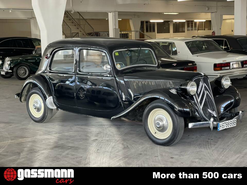 Image 6/15 of Citroën Traction Avant 11 BL (1947)