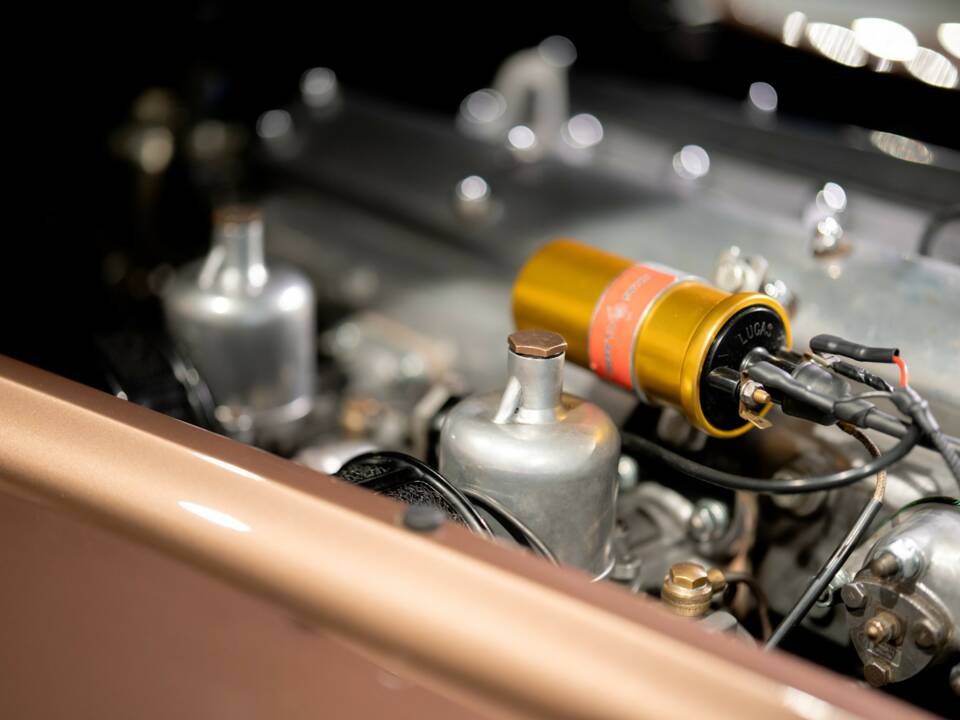 Image 43/50 of Jaguar XK 120 OTS (1952)