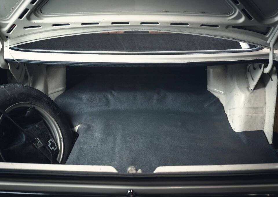 Afbeelding 8/15 van Opel Commodore 2,8 GS/E (1973)