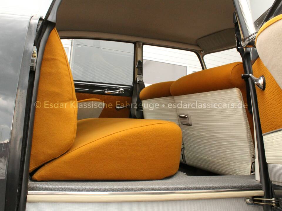 Immagine 8/35 di Citroën DS 21 (1968)