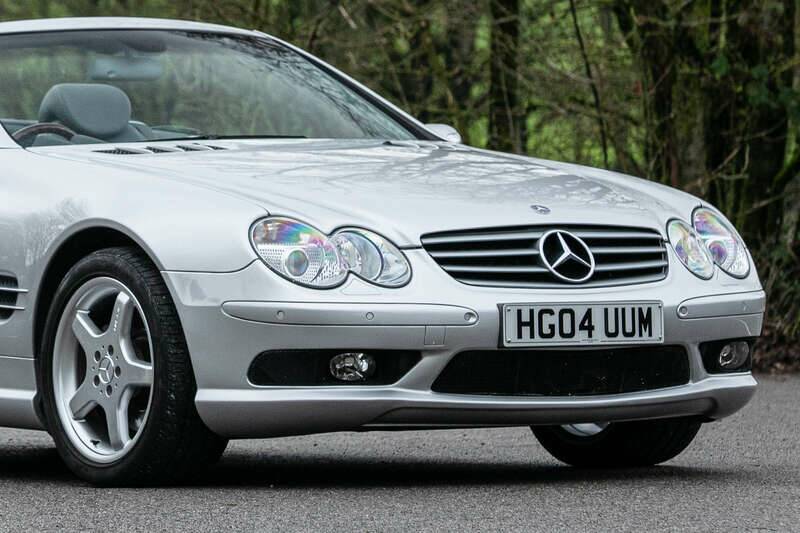 Image 9/36 de Mercedes-Benz SL 500 (2004)
