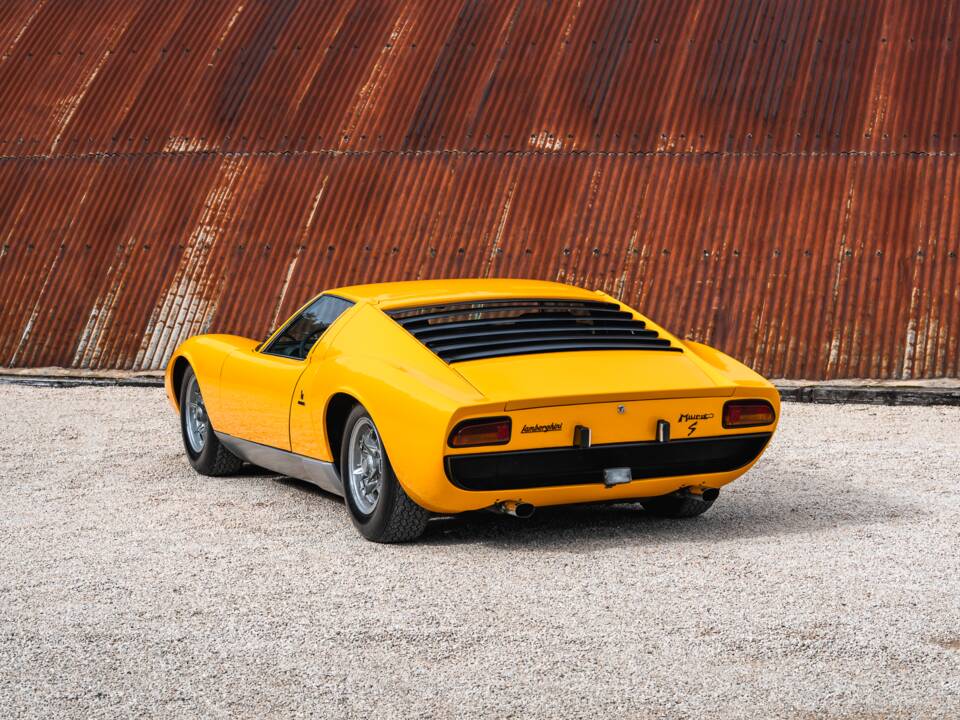 Afbeelding 14/56 van Lamborghini Miura P 400 S (1969)