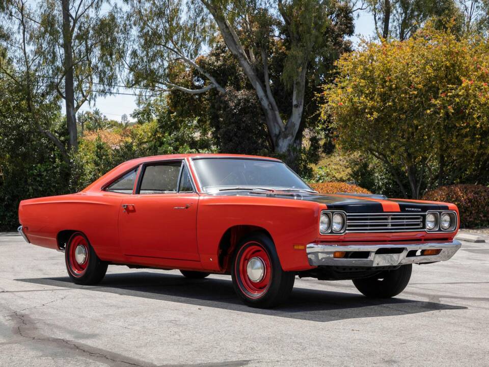 Bild 1/8 von Plymouth Road Runner 426 Hemi (1969)