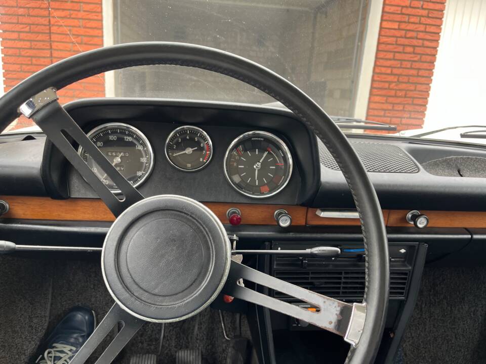 Image 12/31 of BMW 2000 tii (1971)