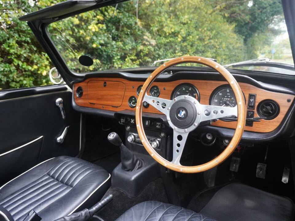 Bild 11/24 von Triumph TR 6 PI (1973)