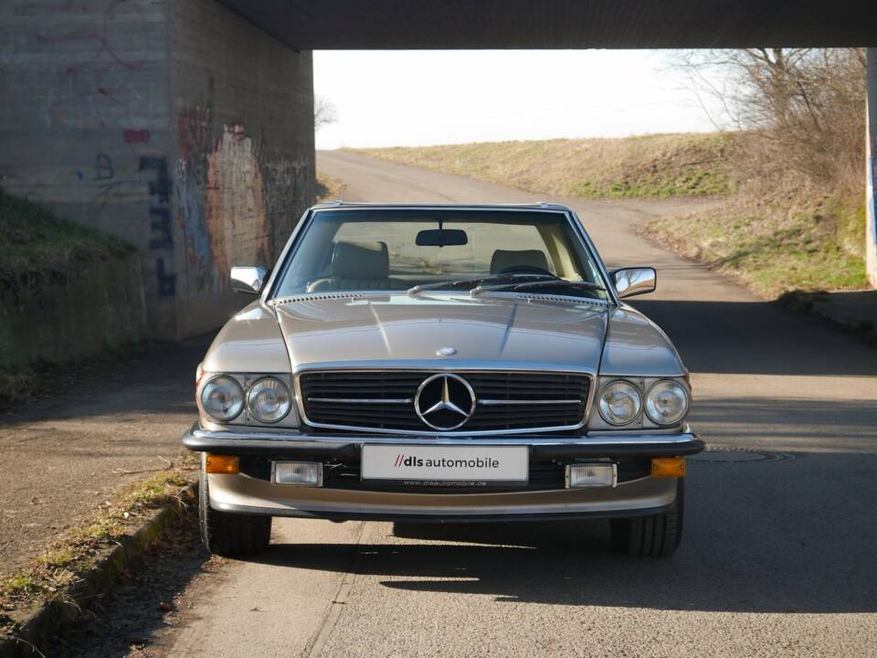 Bild 11/30 von Mercedes-Benz 560 SL (1989)