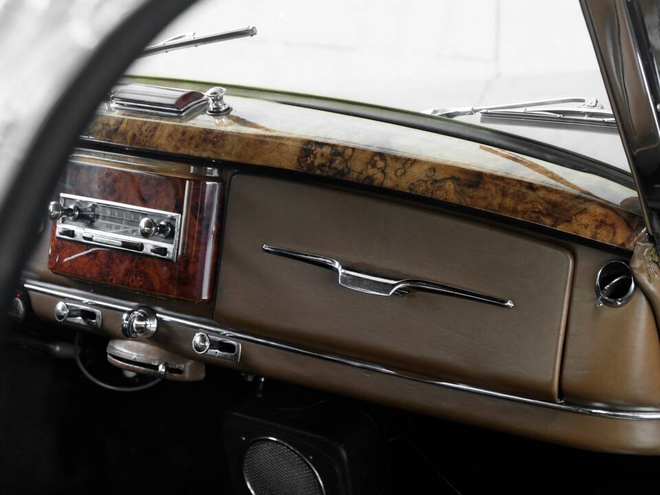 Image 49/50 of Mercedes-Benz 220 Coupe (1954)