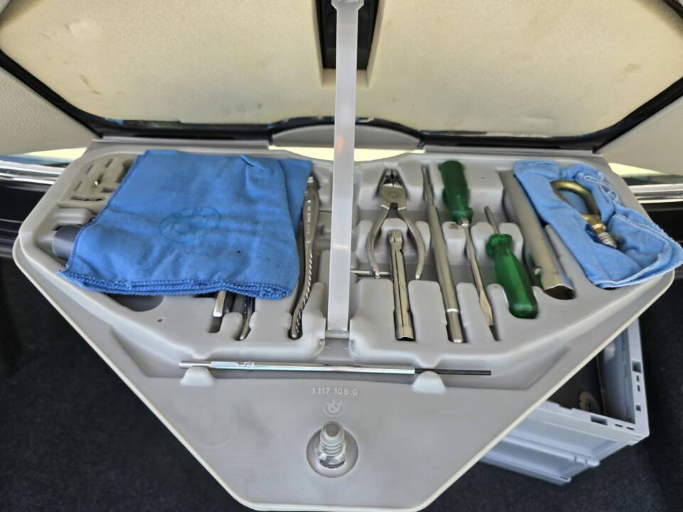 Bild 7/7 von BMW 635 CSi (1987)