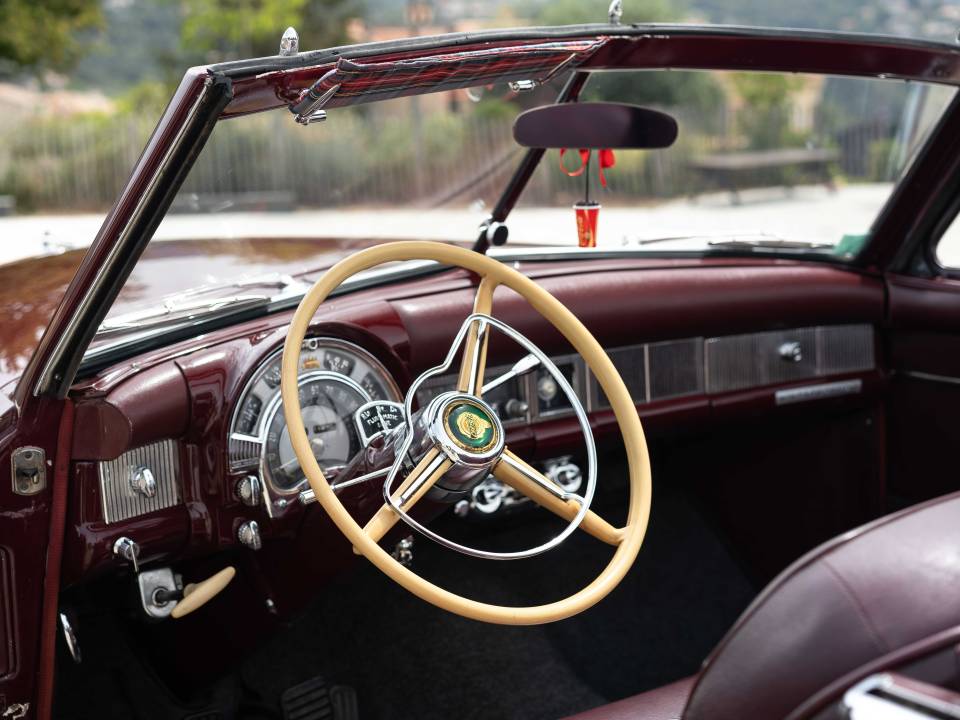 Immagine 3/17 di Chrysler Windsor Club Coupe (1952)