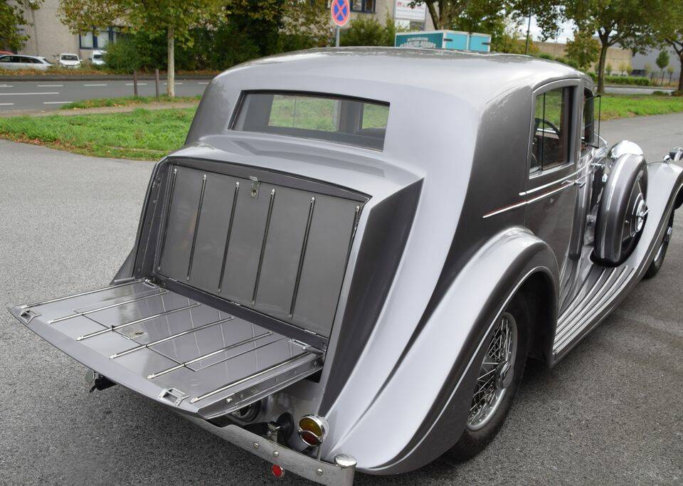 Bentley 4¼ Litre Limousine "Razor Edge" Gurney Nutting 1936