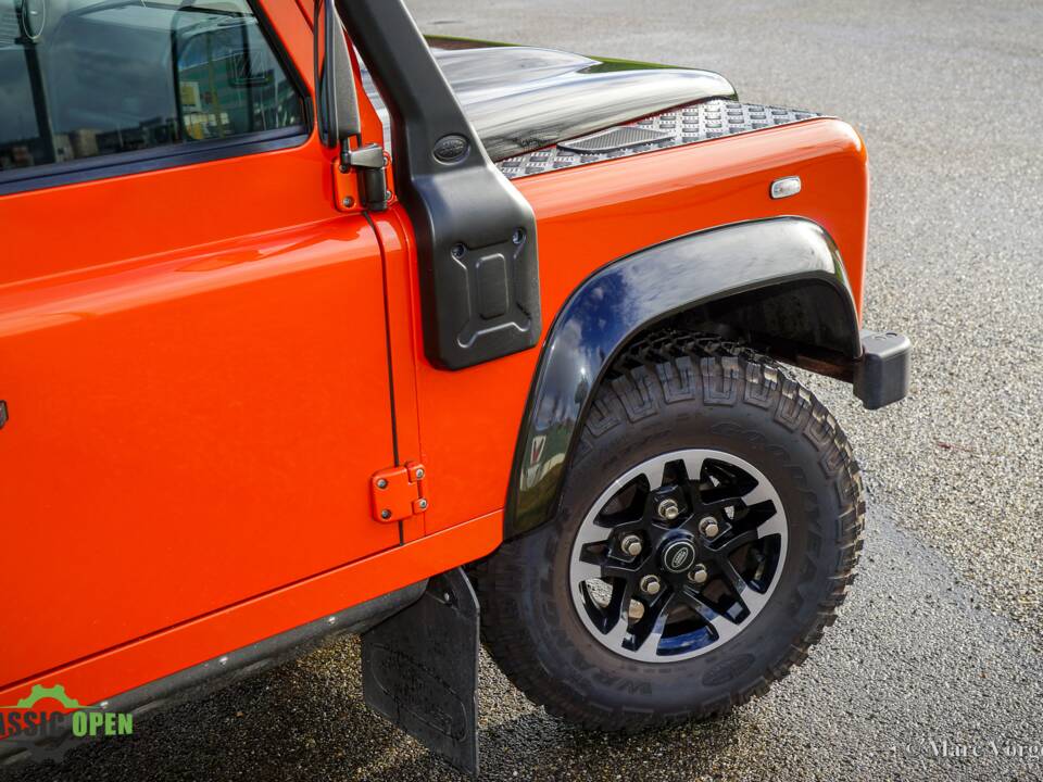 Image 25/41 of Land Rover Defender (2016)