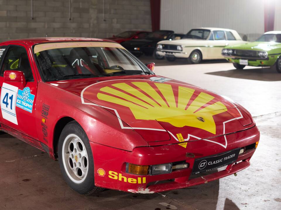 Image 37/38 of Porsche 944 (1985)