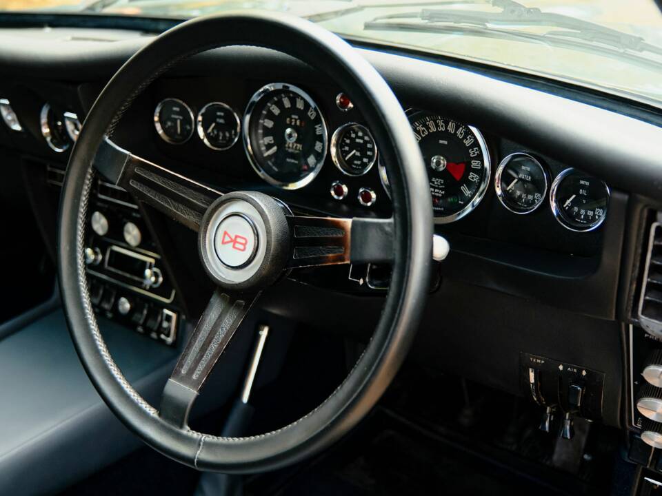 Image 11/16 de Aston Martin DBS V8 (1970)