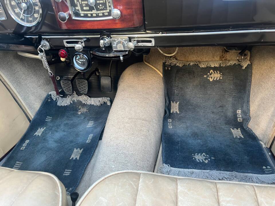 Bild 27/48 von Mercedes-Benz 220 Cabriolet B (1952)